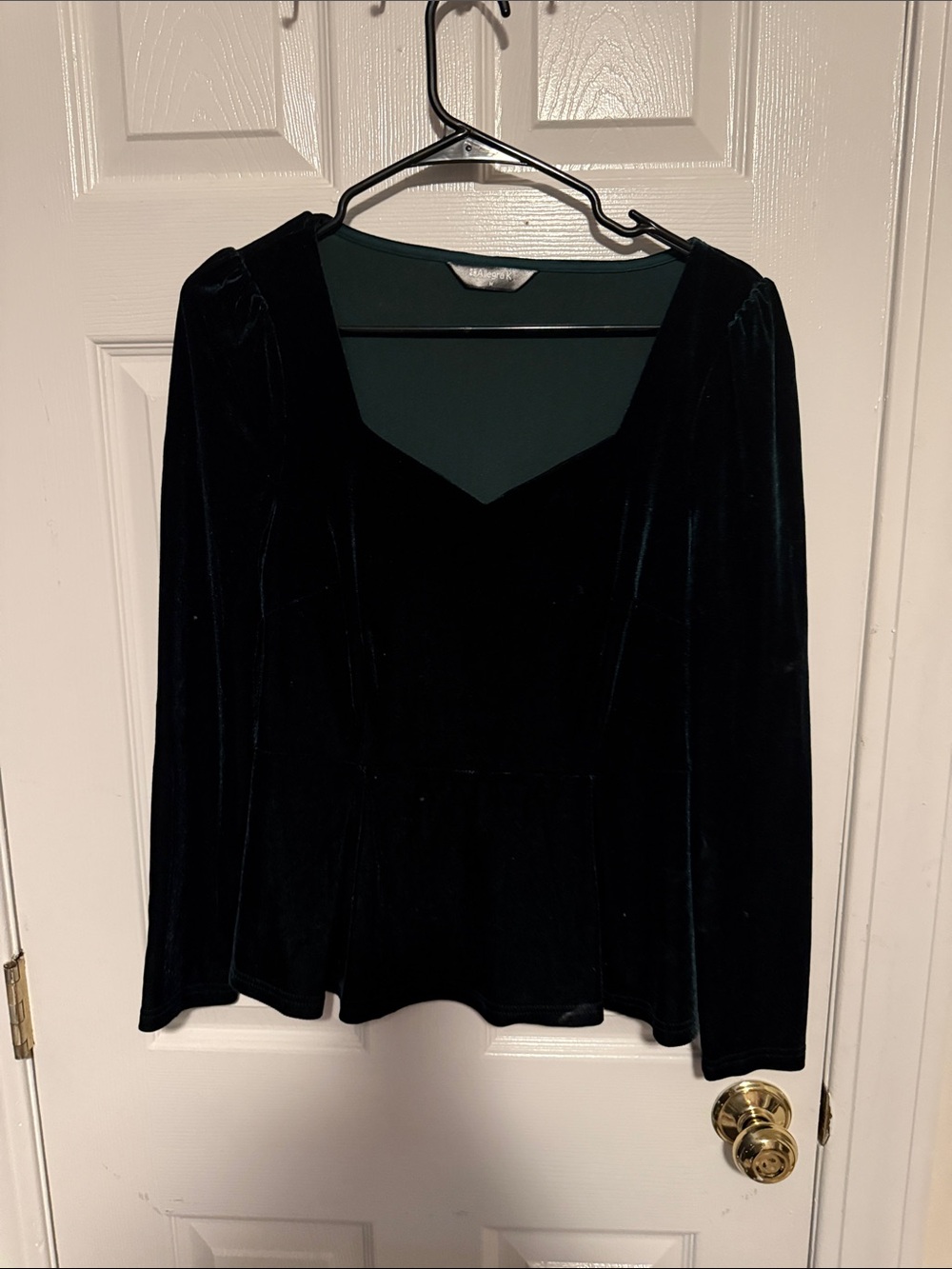 Allegra K Black Velvet Long-Sleeve Square Neck Top